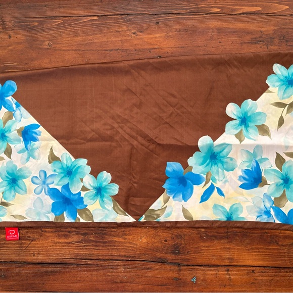 Oscar De La Renta Silk Floral Scarf - Picture 5 of 6